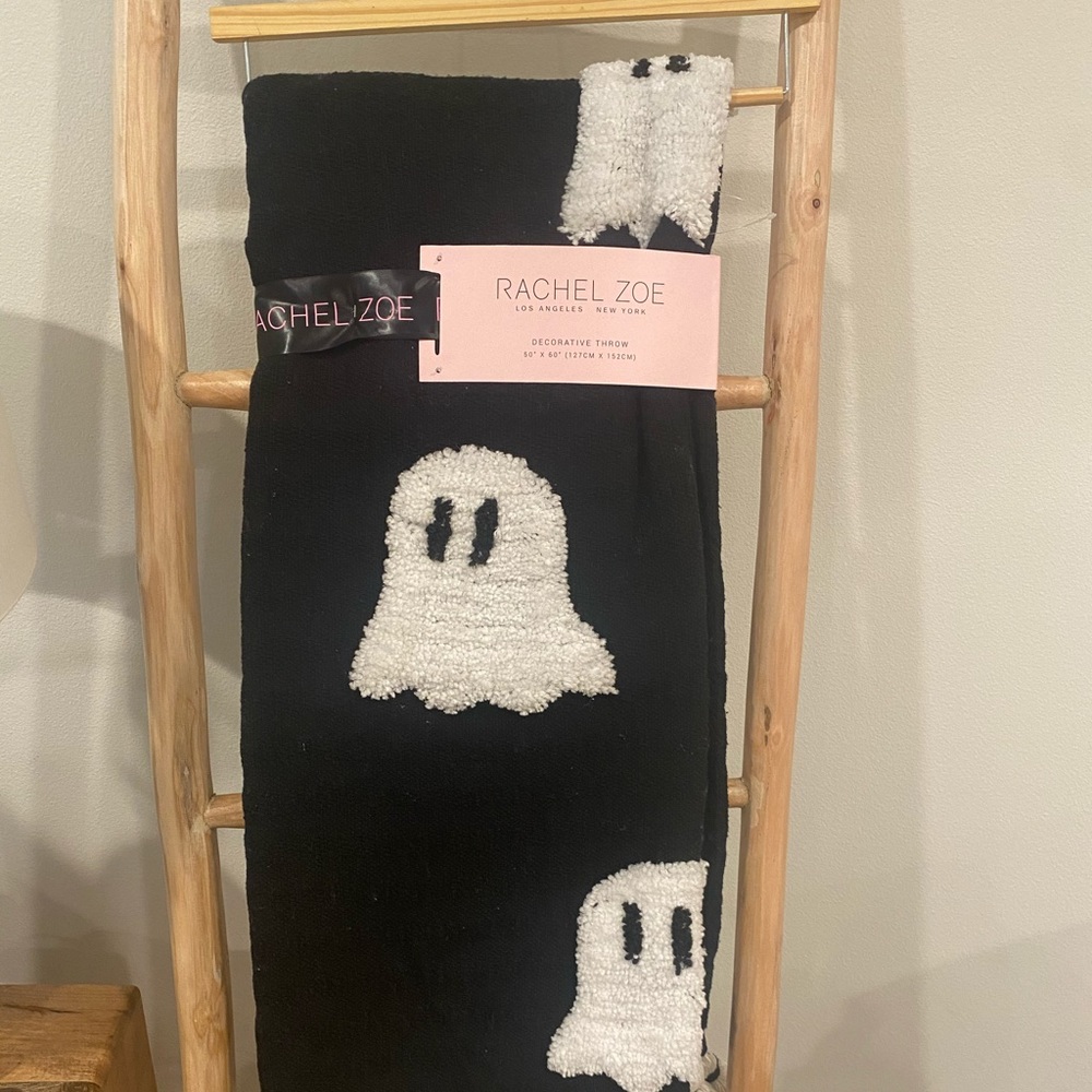 Ghost Blanket